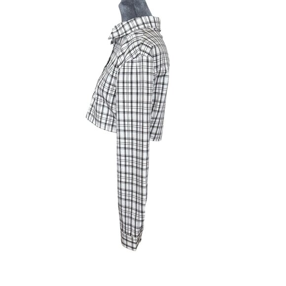Cropped Plaid Button-Up Shirt With Long Sleeves & Collared Neck - Picture 4 of 4